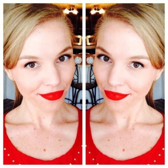 Stila Stay All Day Liquid Lipstick - Beso Red - Picture 5 of 11